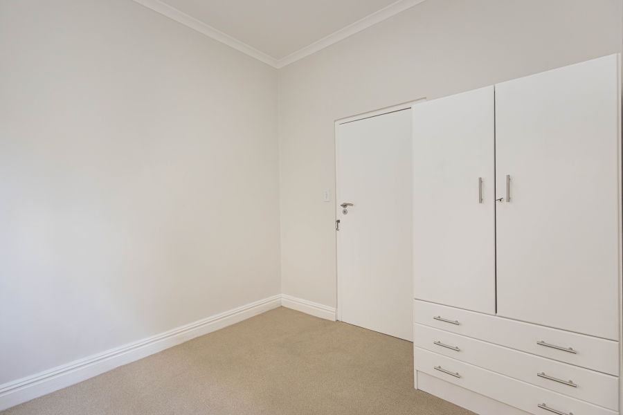 To Let 3 Bedroom Property for Rent in Green Point Western Cape